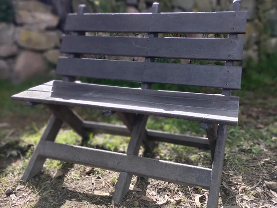 Banca de madera plástica